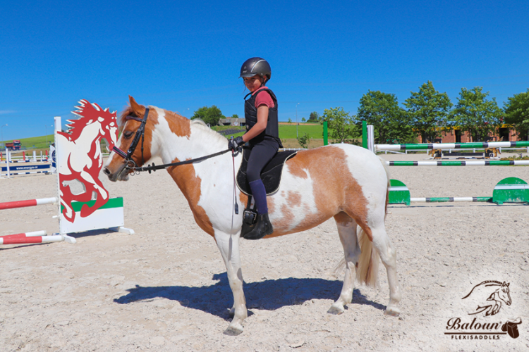 FULLY GELLED RIDING PAD - EXTRA - Color: Bright pink + black hem